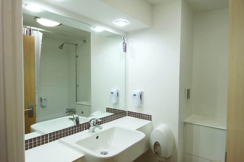 Premier Inn Portsmouth Horndean Esterno foto